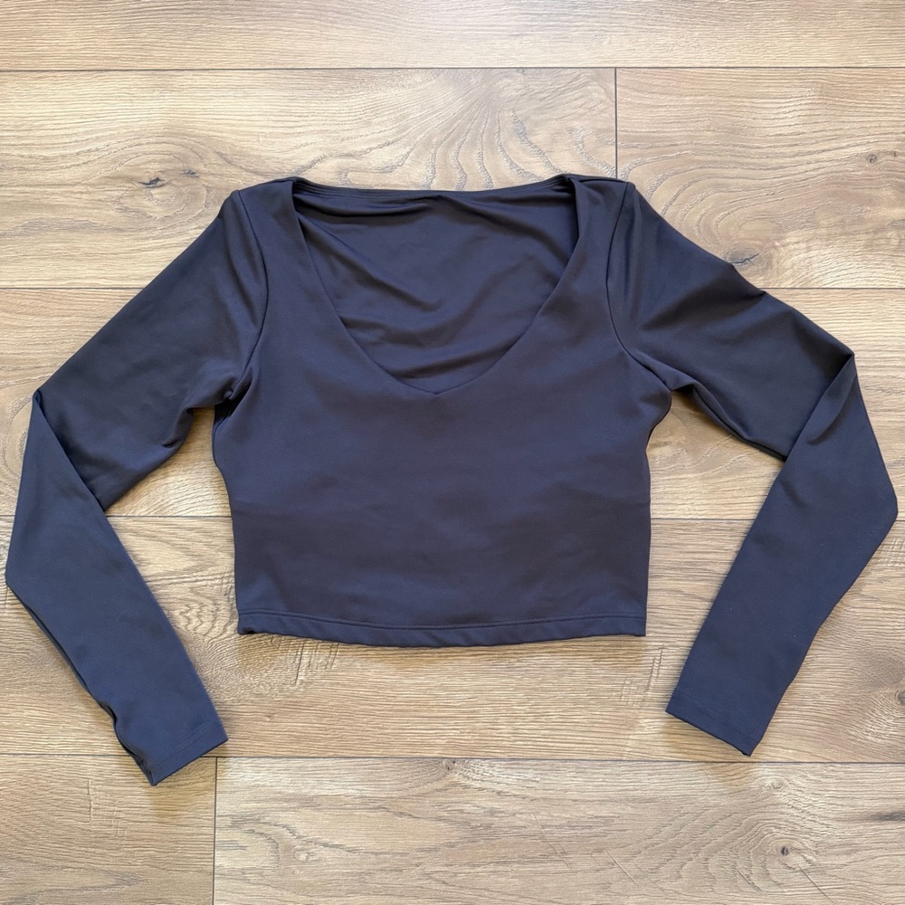 Chocolate Brown Long Sleeve Crop Top V Neck Thumbholes Womens M Gilly Hicks